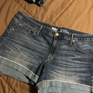 Mossimo mid rise midi shorts
